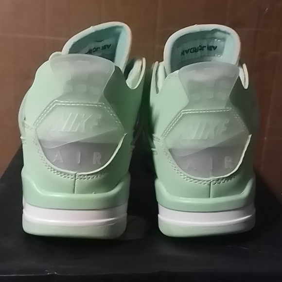 Women Custom Made Air Jordan 4 - Picture 3 of 5